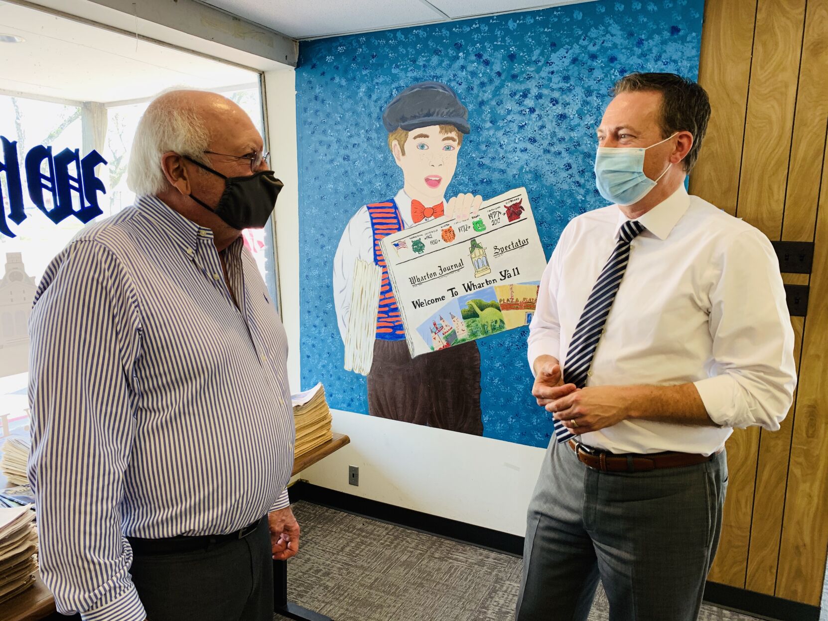 U.S. Representative meets WJ-S publisher